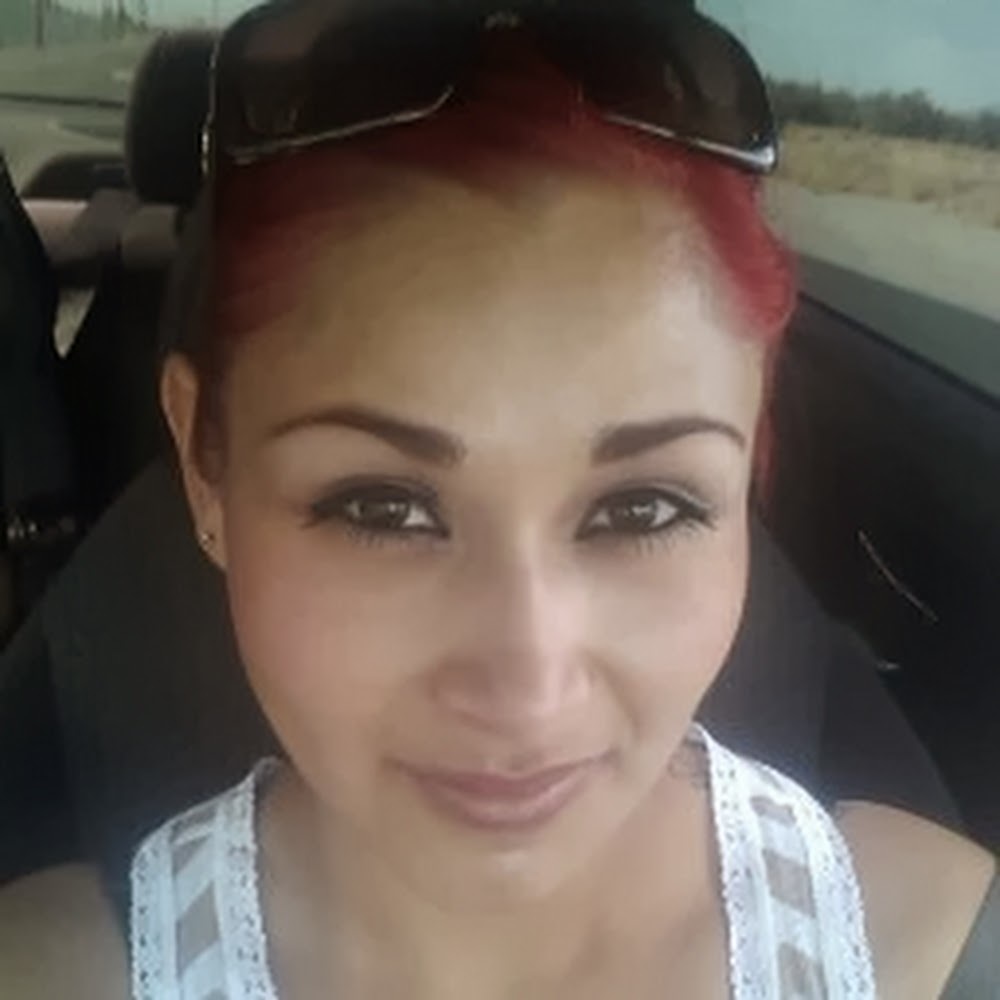 Meet your Posher, Carolina